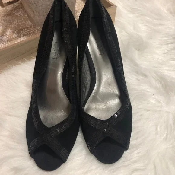 Ann Taylor Loft Black Heels - Picture 6 of 9